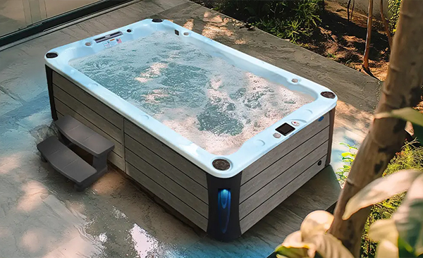 Deck Series Sun Valley hot tubs for sale